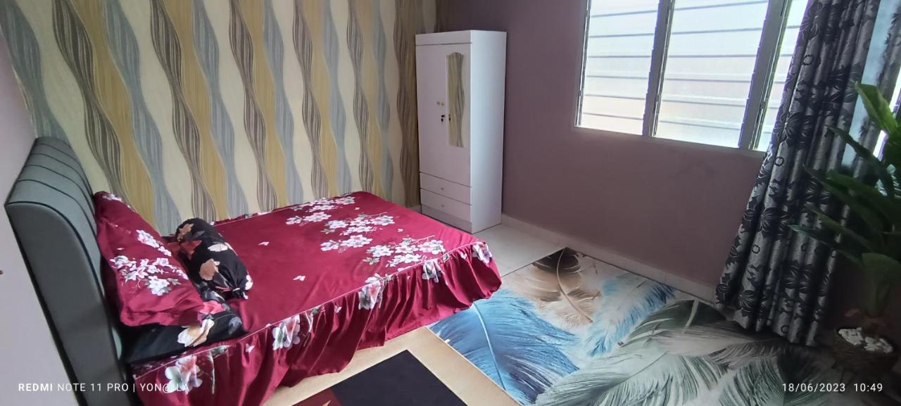 Homestay Rezeki Batu Gajah Exterior photo